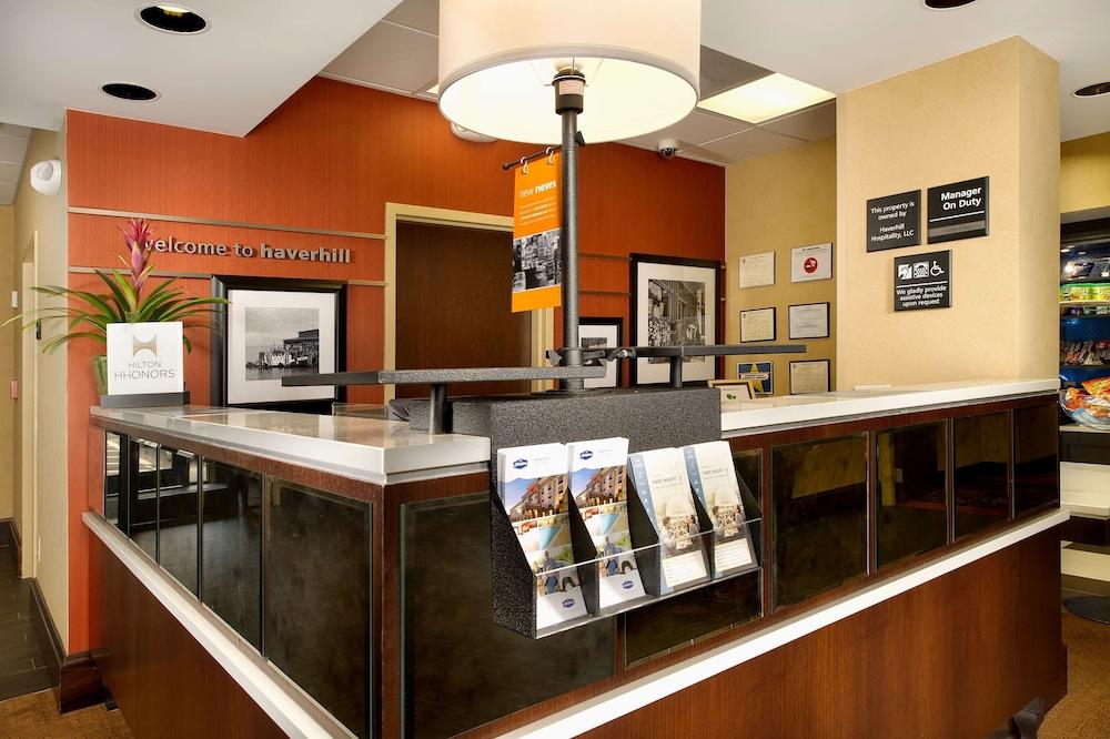 Hampton Inn Haverhill Exterior photo